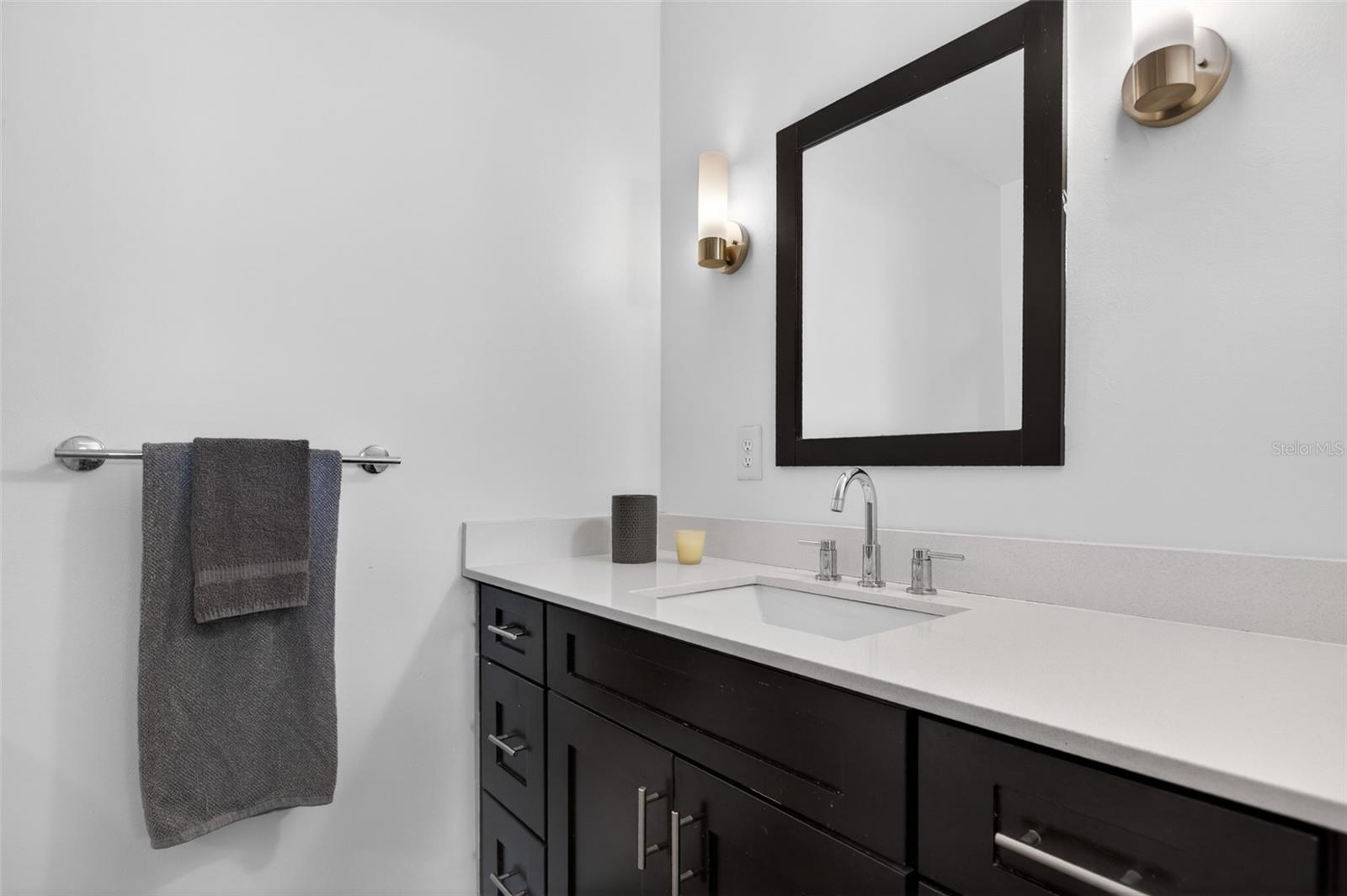 DAVIS SHORES - Residential