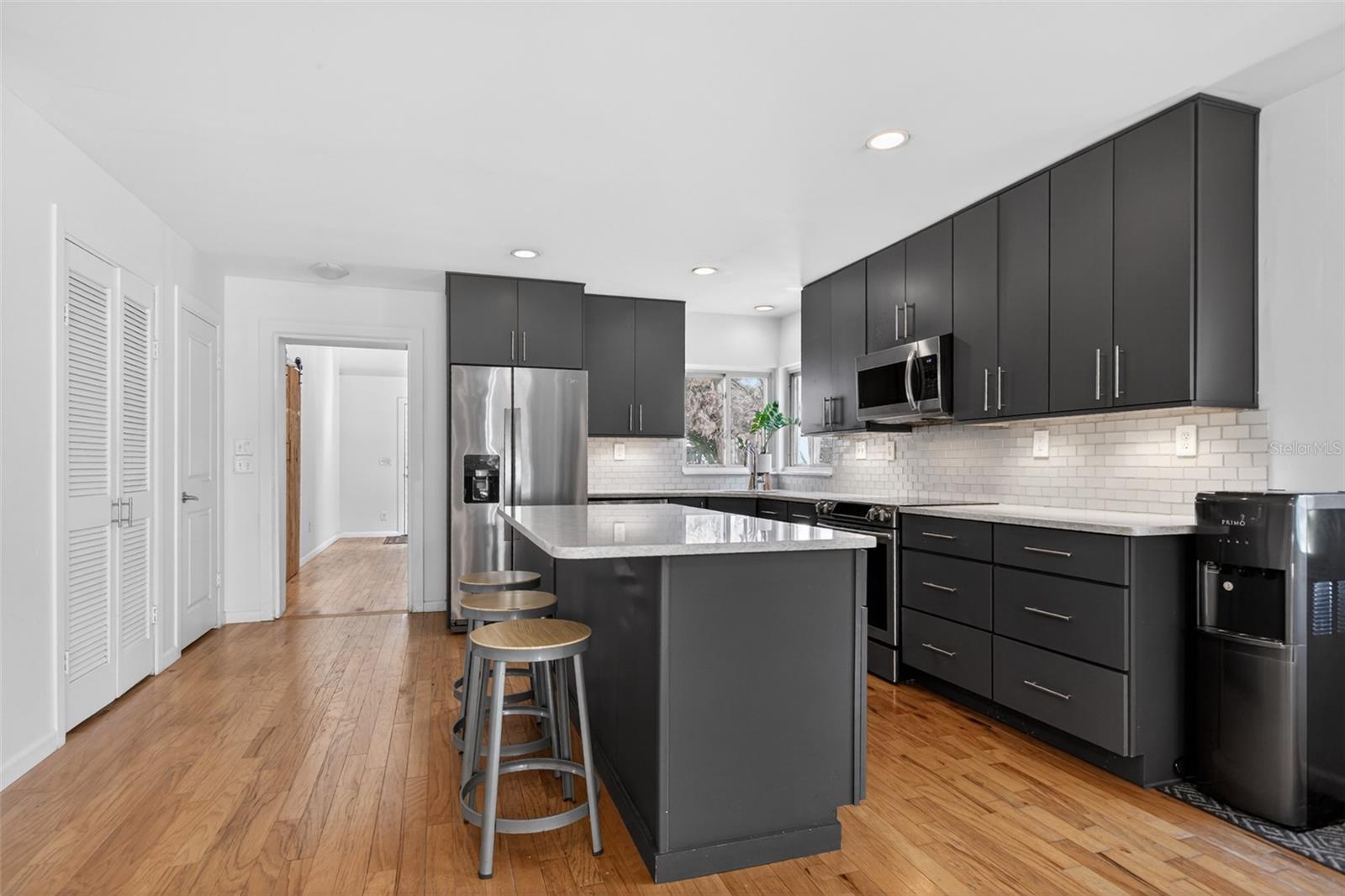 DAVIS SHORES - Residential