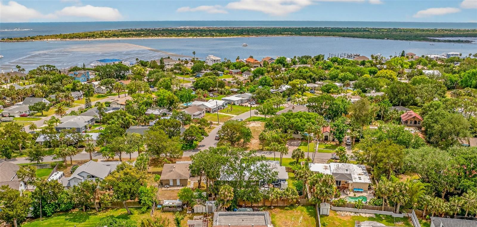 DAVIS SHORES - Residential