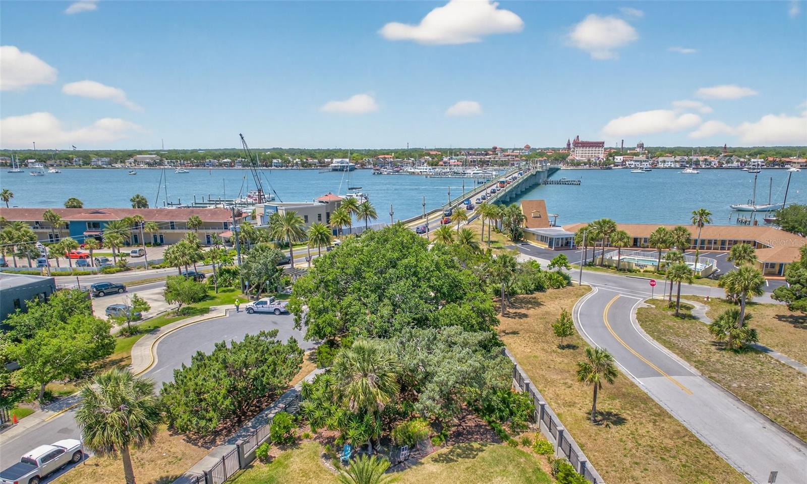 DAVIS SHORES - Residential