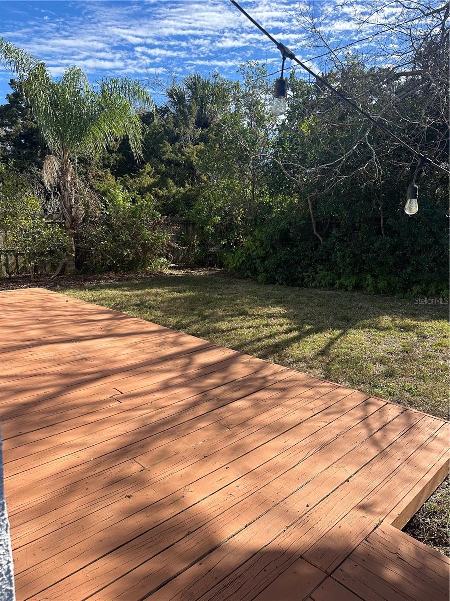 DAVIS SHORES - Residential