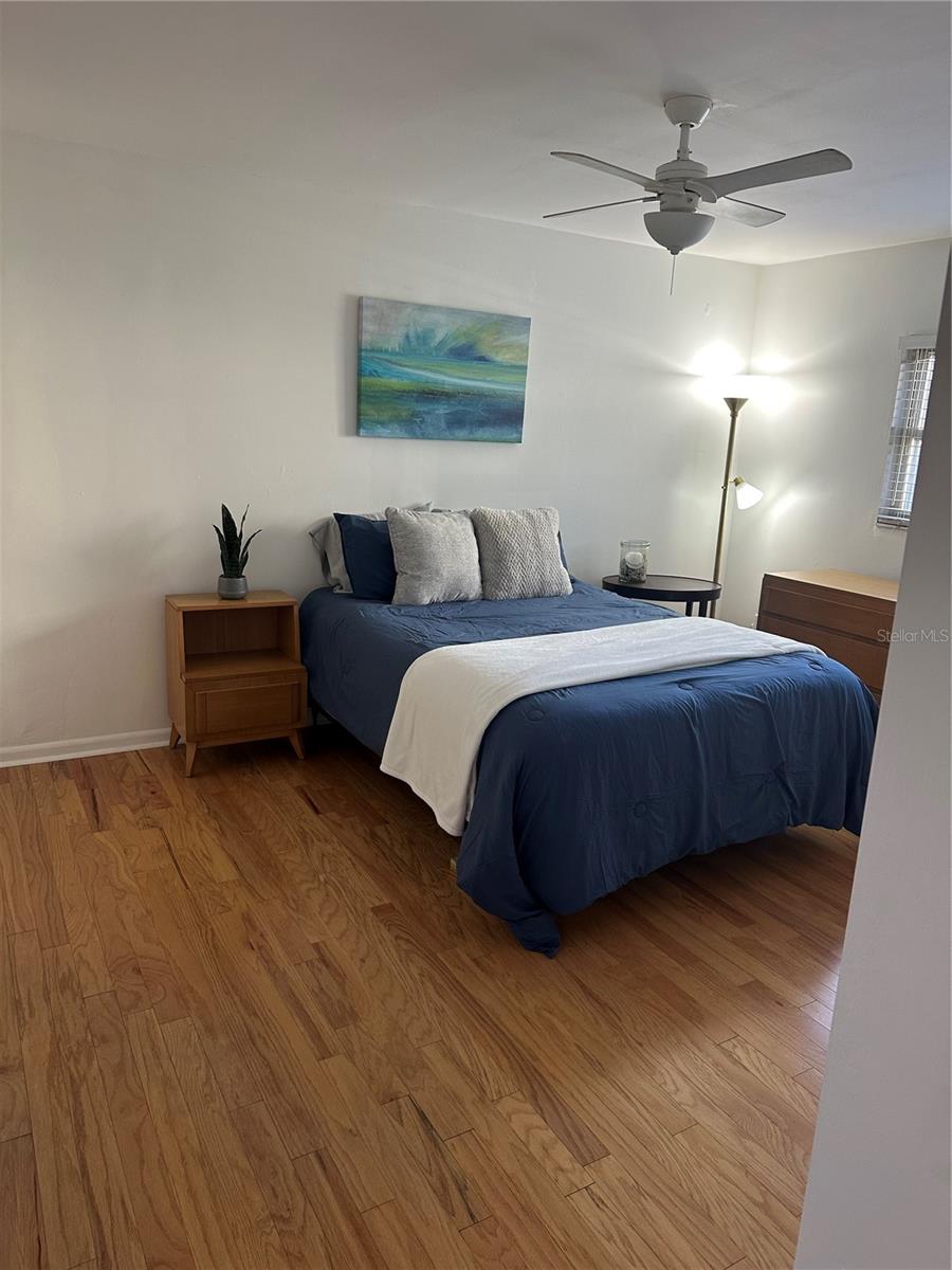 DAVIS SHORES - Residential