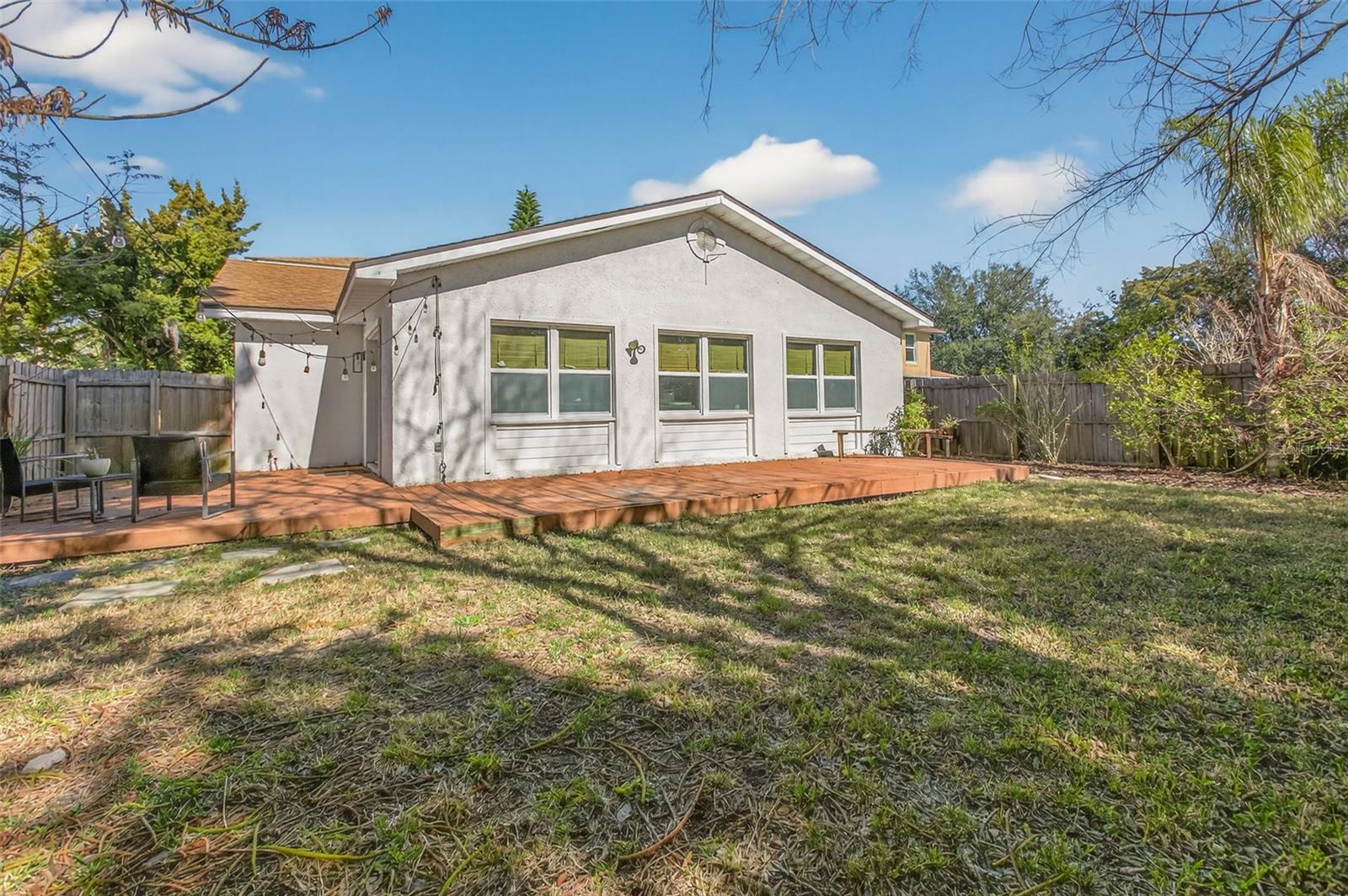 DAVIS SHORES - Residential