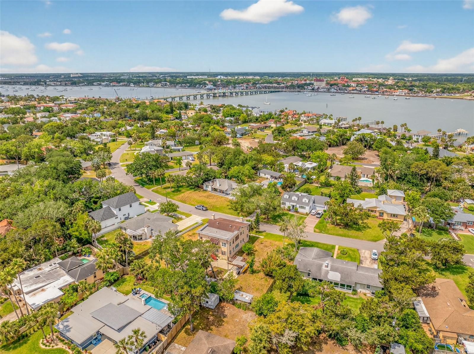 DAVIS SHORES - Residential