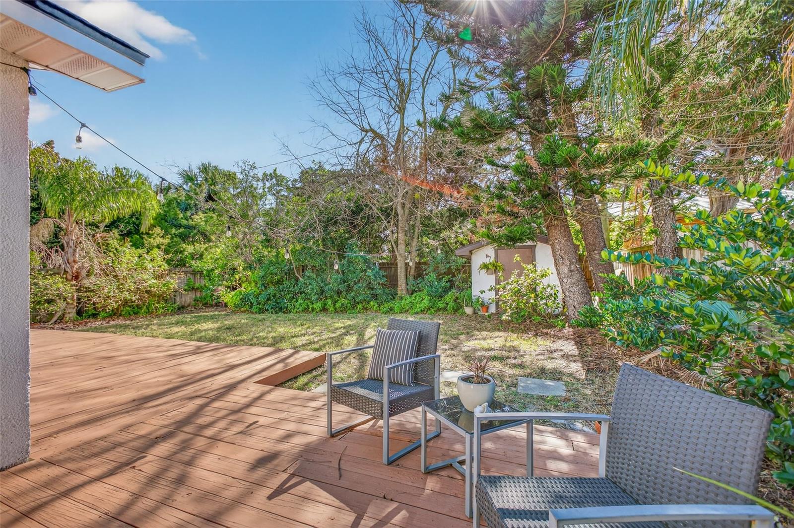 DAVIS SHORES - Residential