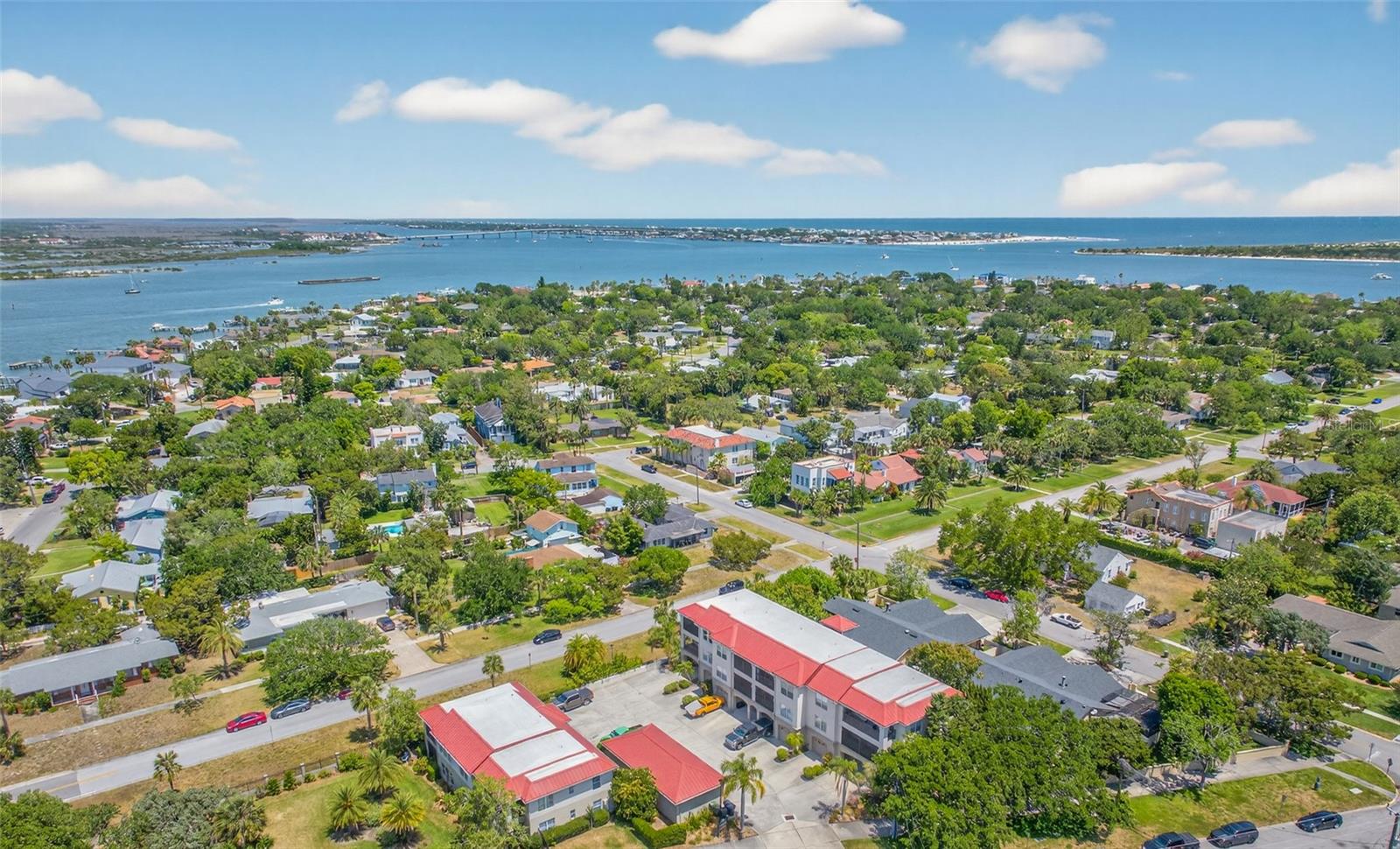 DAVIS SHORES - Residential