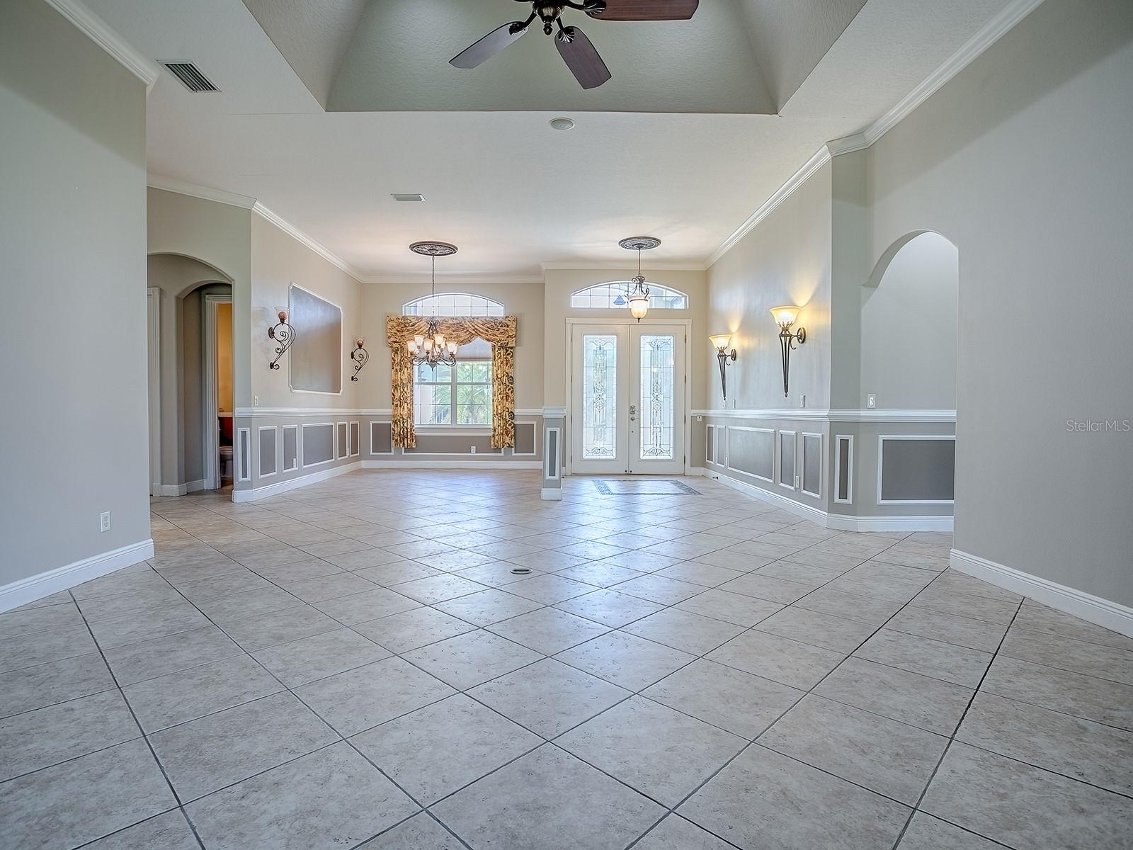 ROYAL HARBOR - Residential