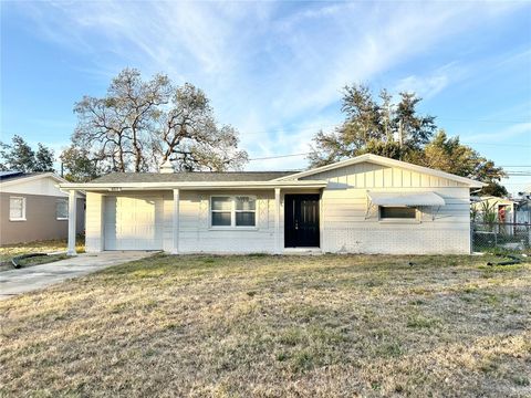 Photo of 4313 Oak Bluff Avenue, Holiday, FL 34691 (MLS # TB8449166)