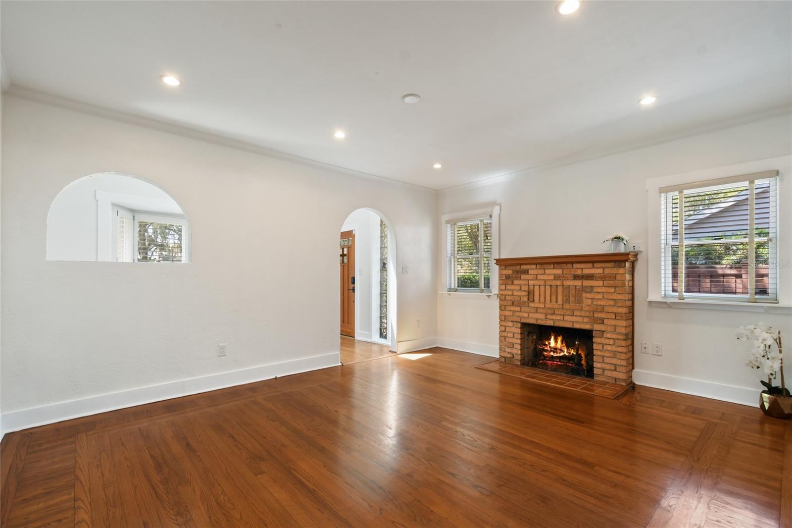 COLLEGE PARK - Residential