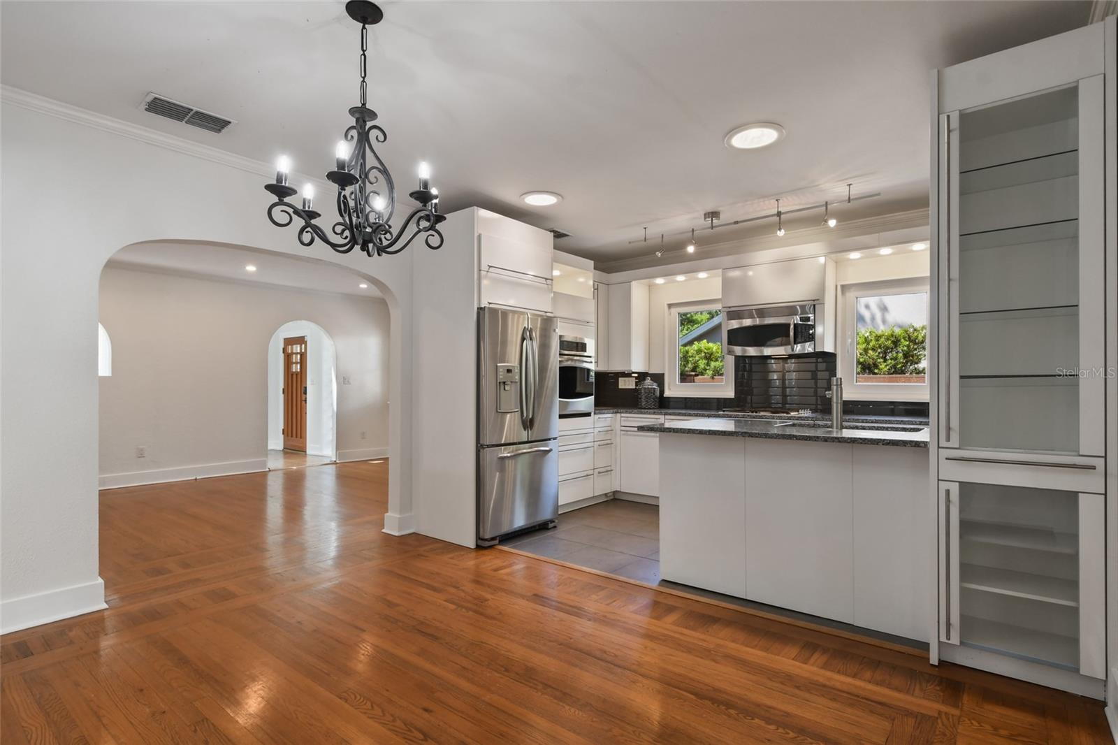 COLLEGE PARK - Residential