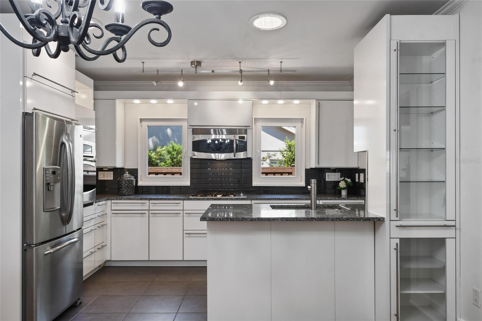 COLLEGE PARK - Residential