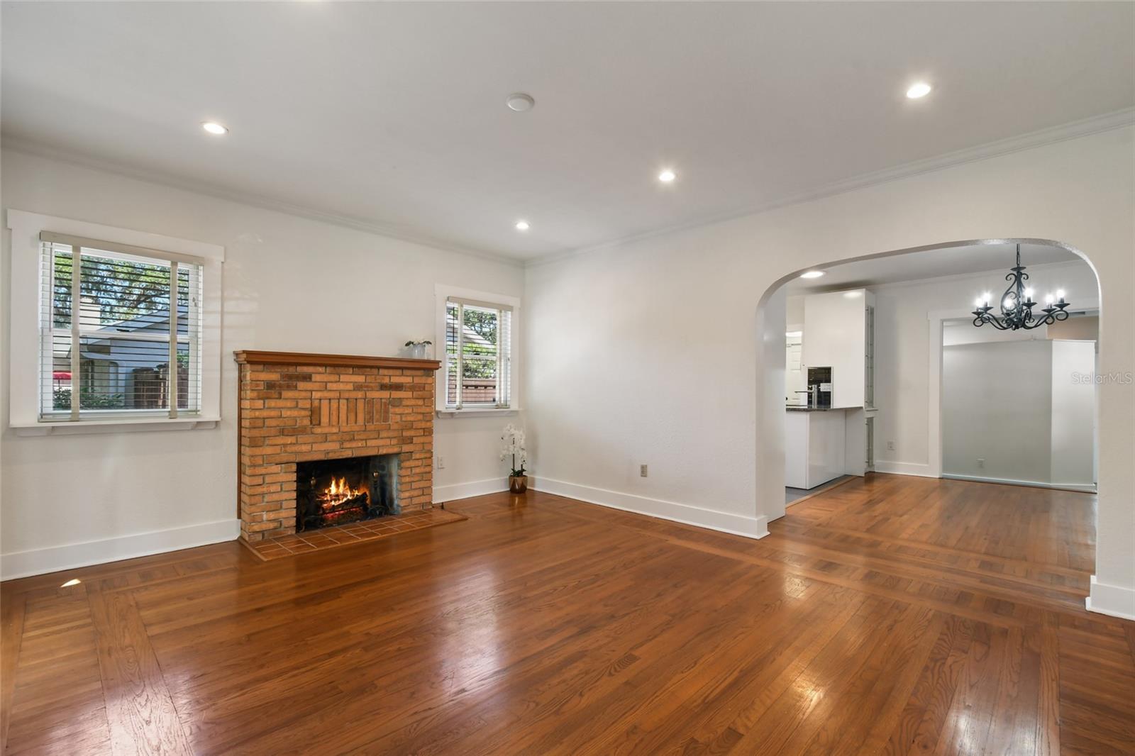 COLLEGE PARK - Residential