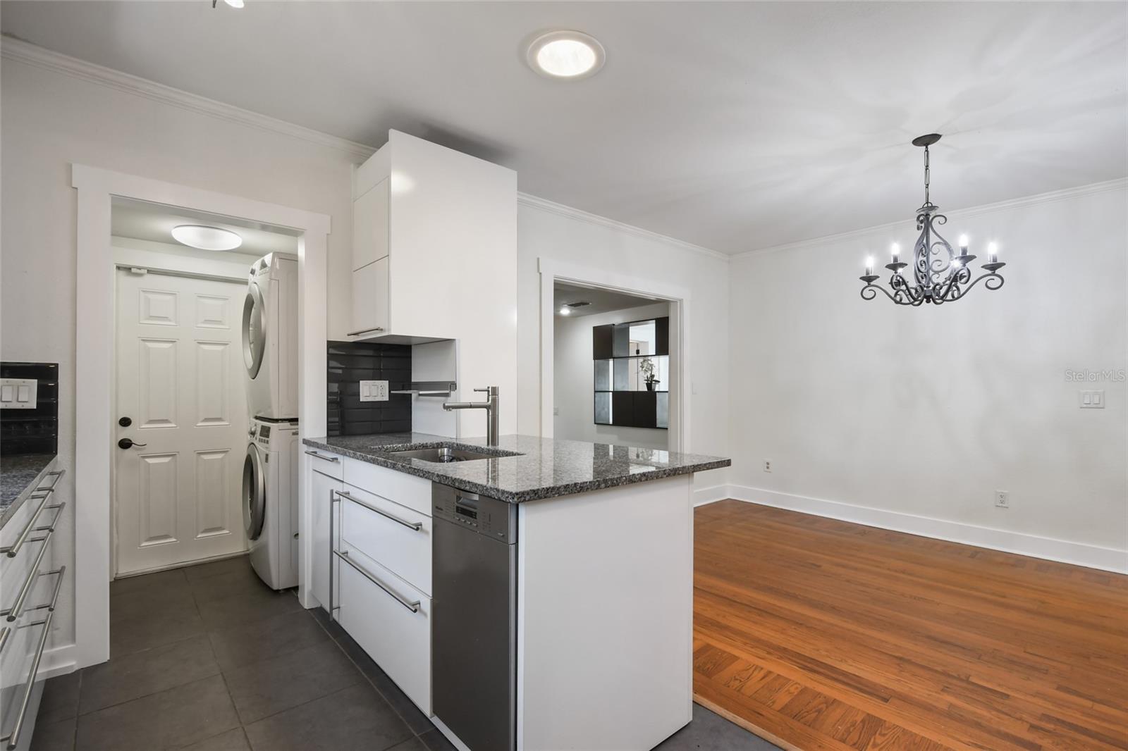 COLLEGE PARK - Residential