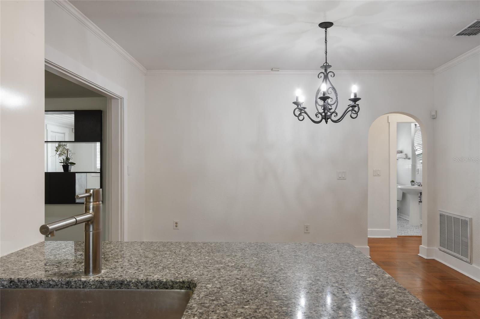 COLLEGE PARK - Residential