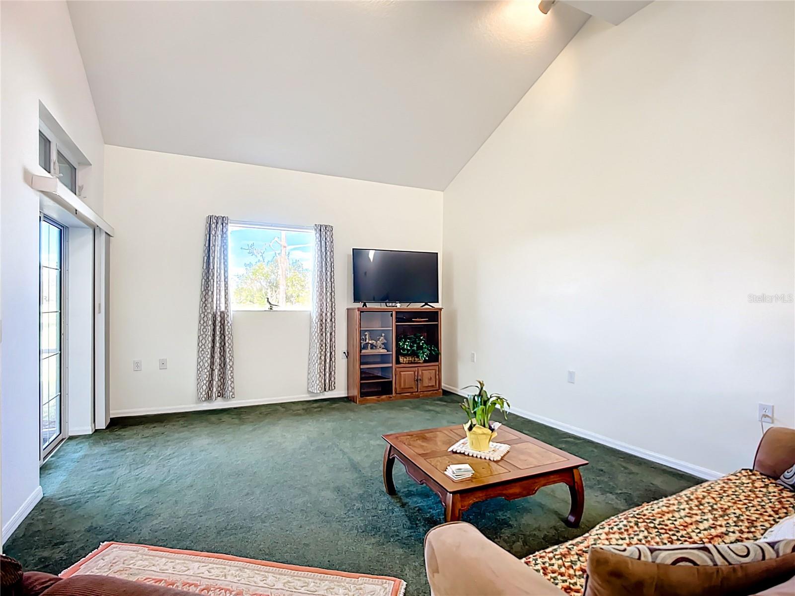 HIDDEN RIVER REP - Residential