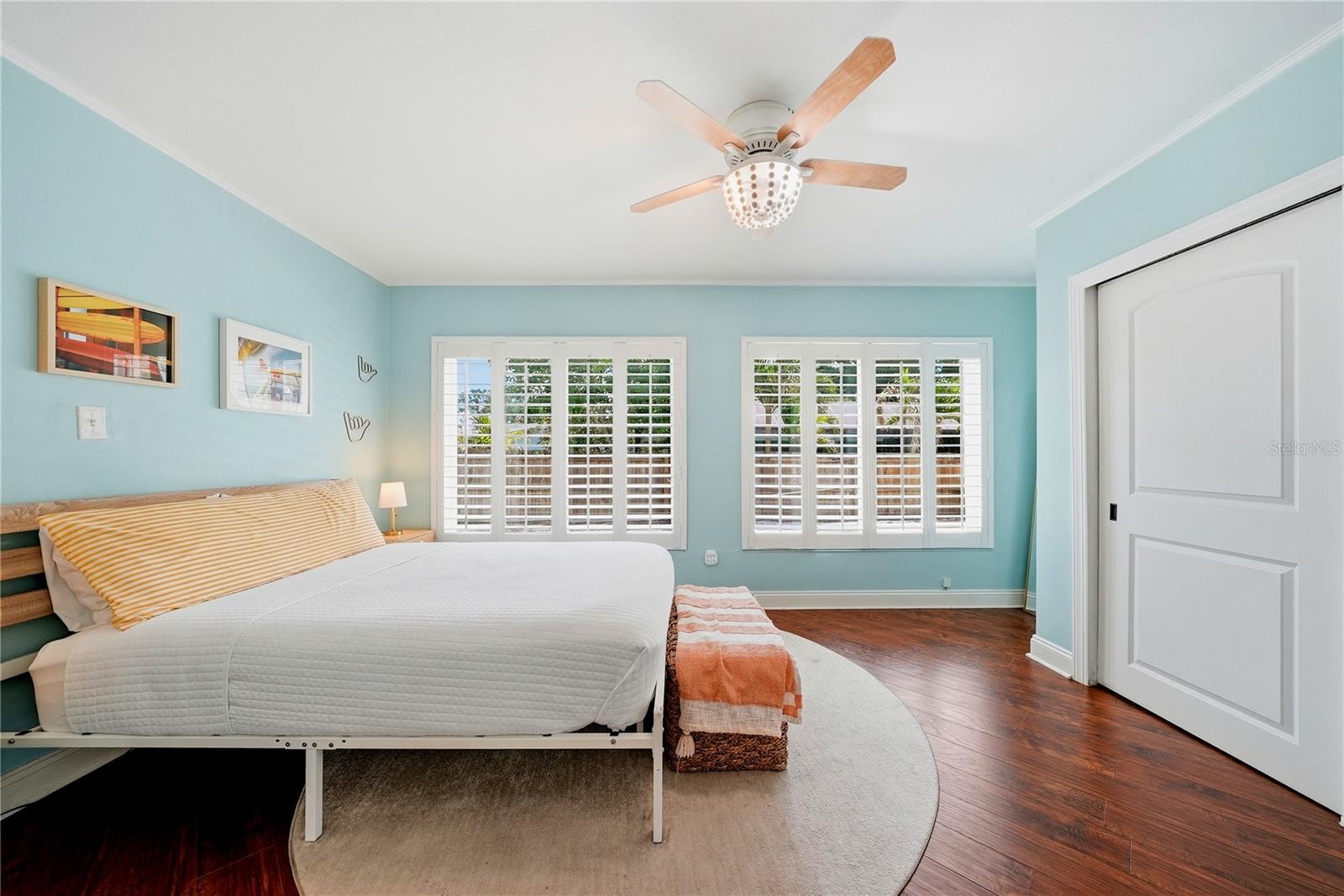 OAKDALE MANOR - Residential