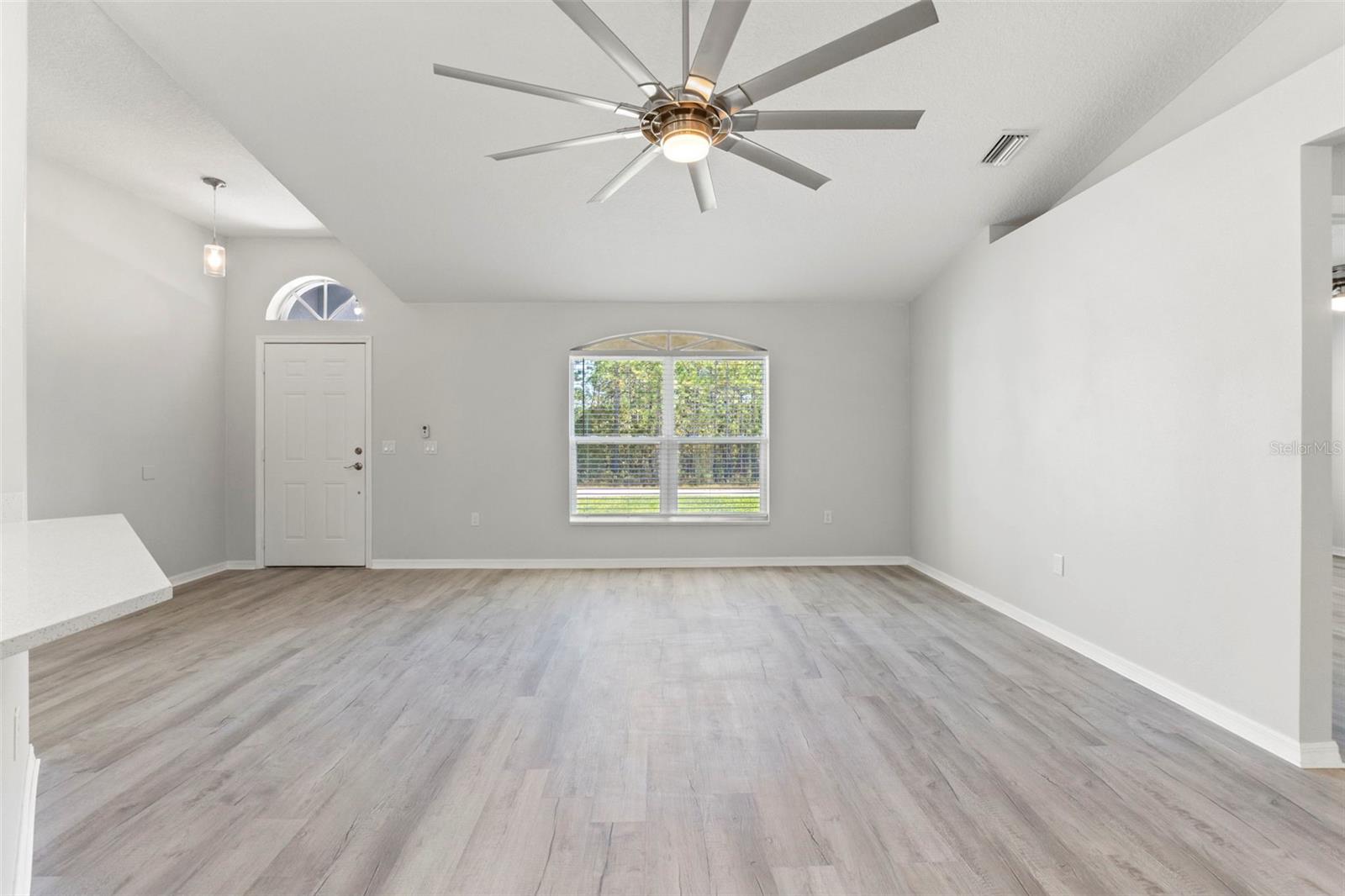 ROYAL HIGHLANDS UNIT 7 - Residential