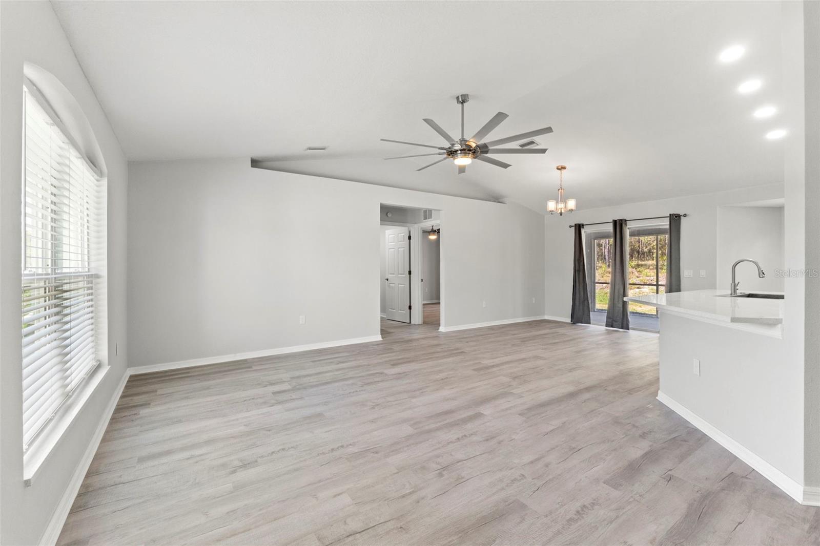 ROYAL HIGHLANDS UNIT 7 - Residential