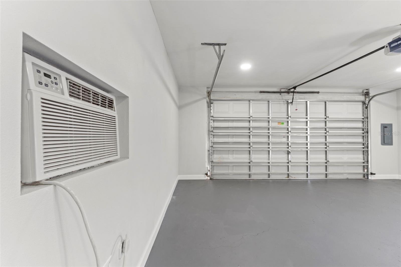 ROYAL HIGHLANDS UNIT 7 - Residential