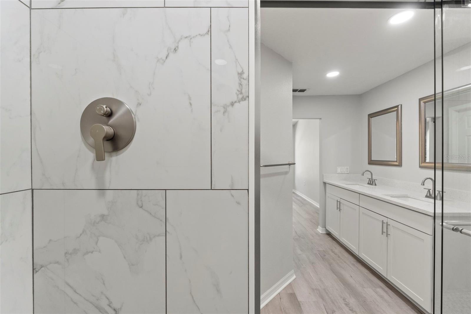 ROYAL HIGHLANDS UNIT 7 - Residential