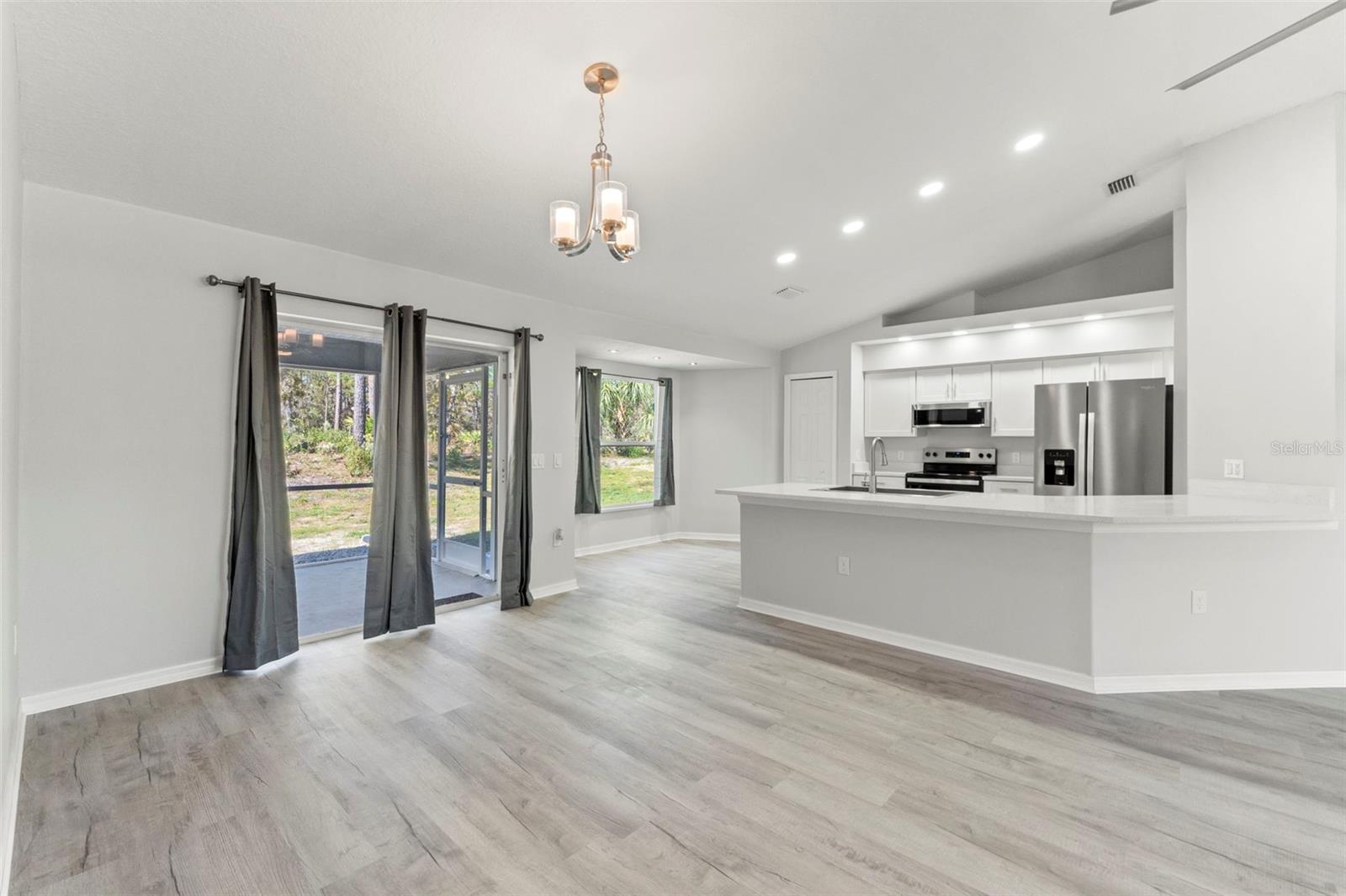 ROYAL HIGHLANDS UNIT 7 - Residential