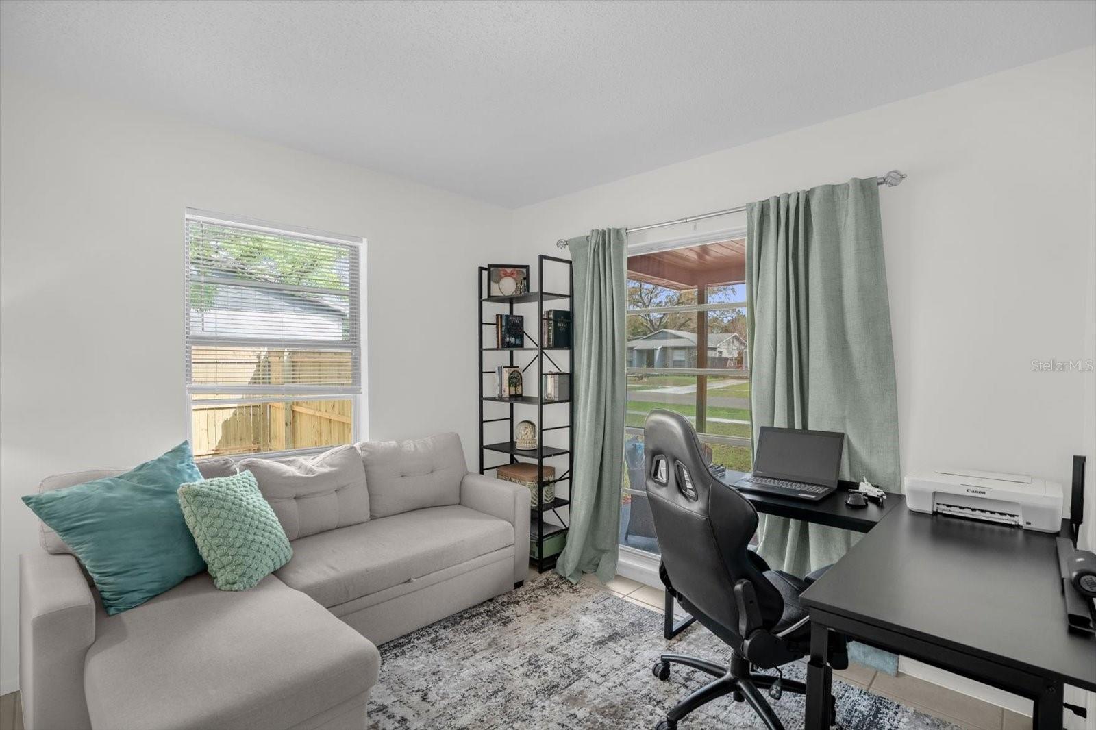 FOX BRIAR - Residential