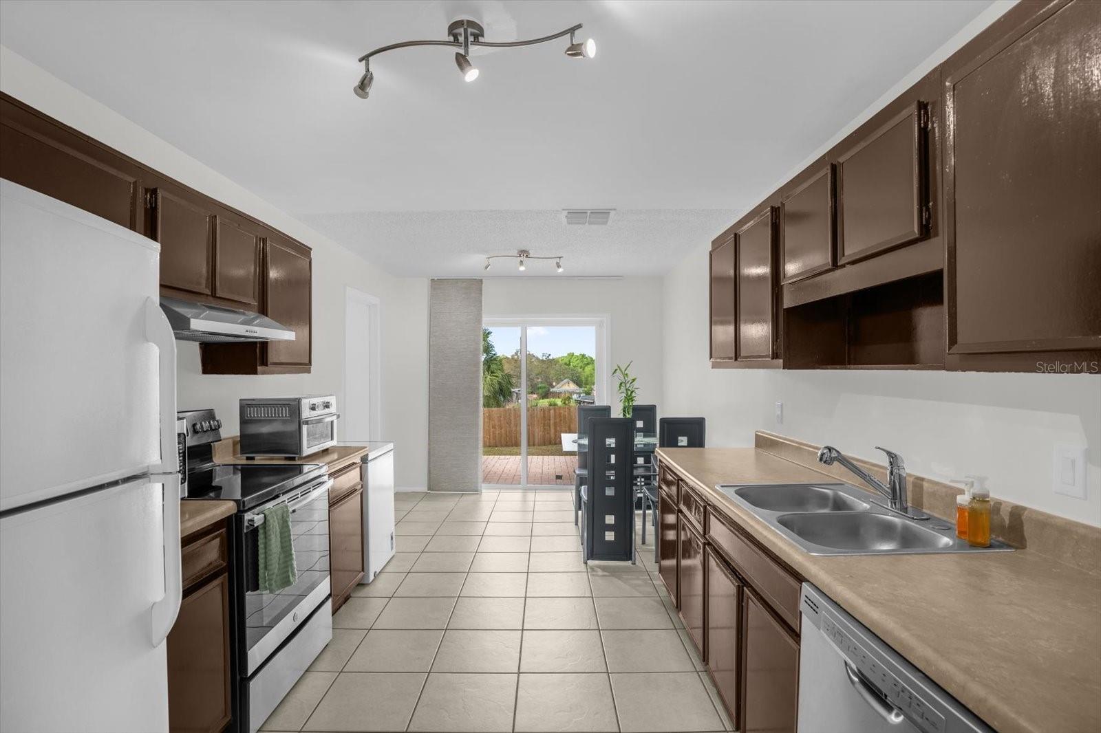 FOX BRIAR - Residential