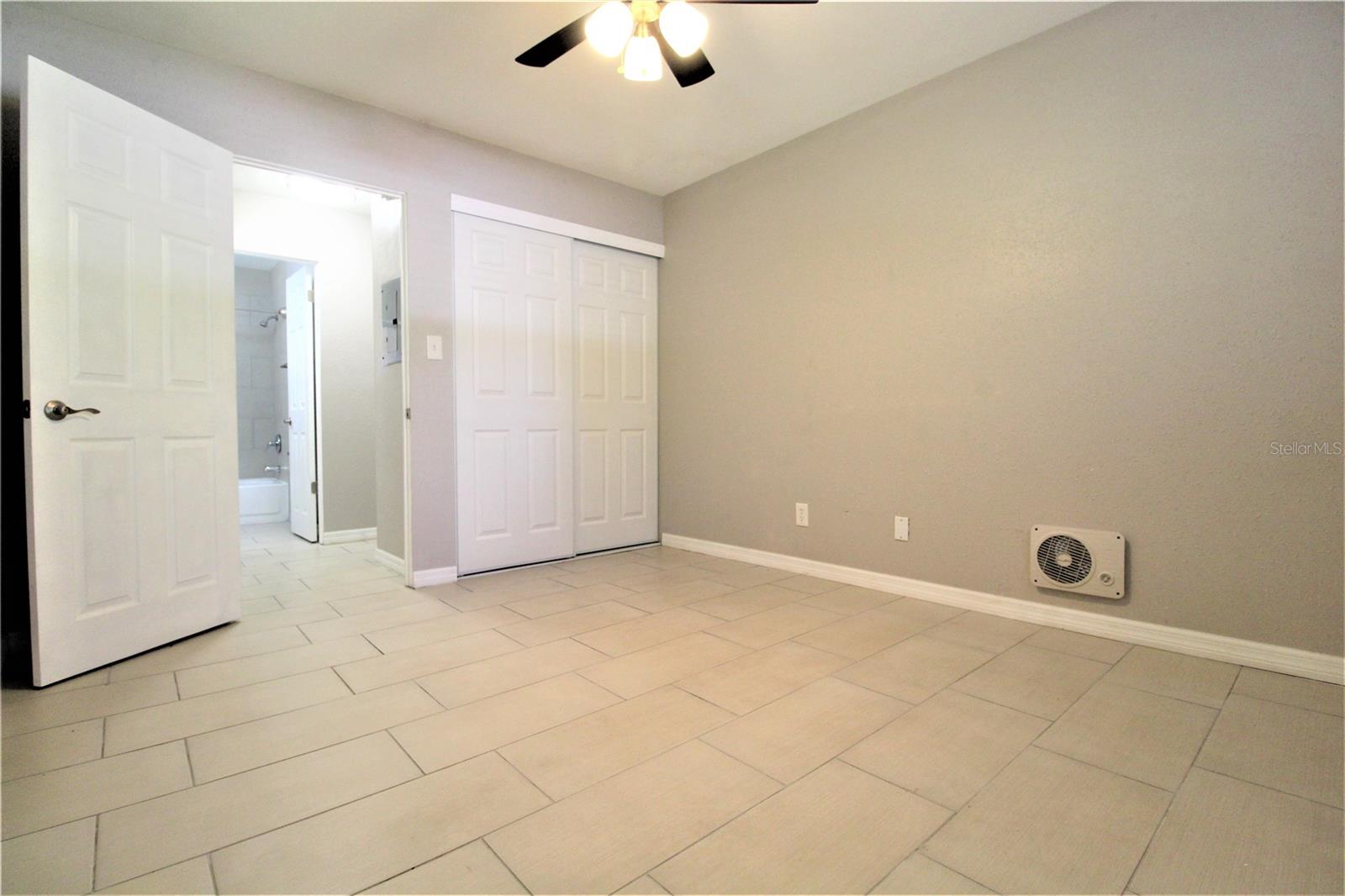 SOUTH GATE - Residential Lease