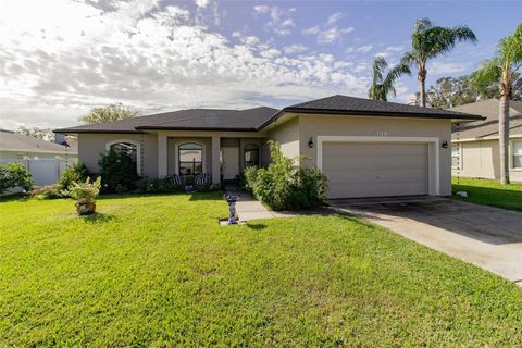 A home in WINTER HAVEN