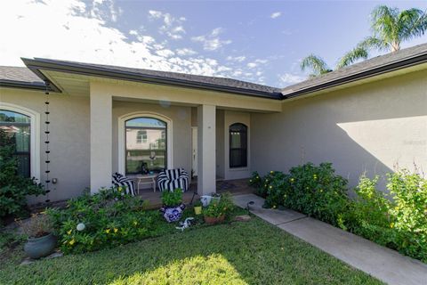 A home in WINTER HAVEN