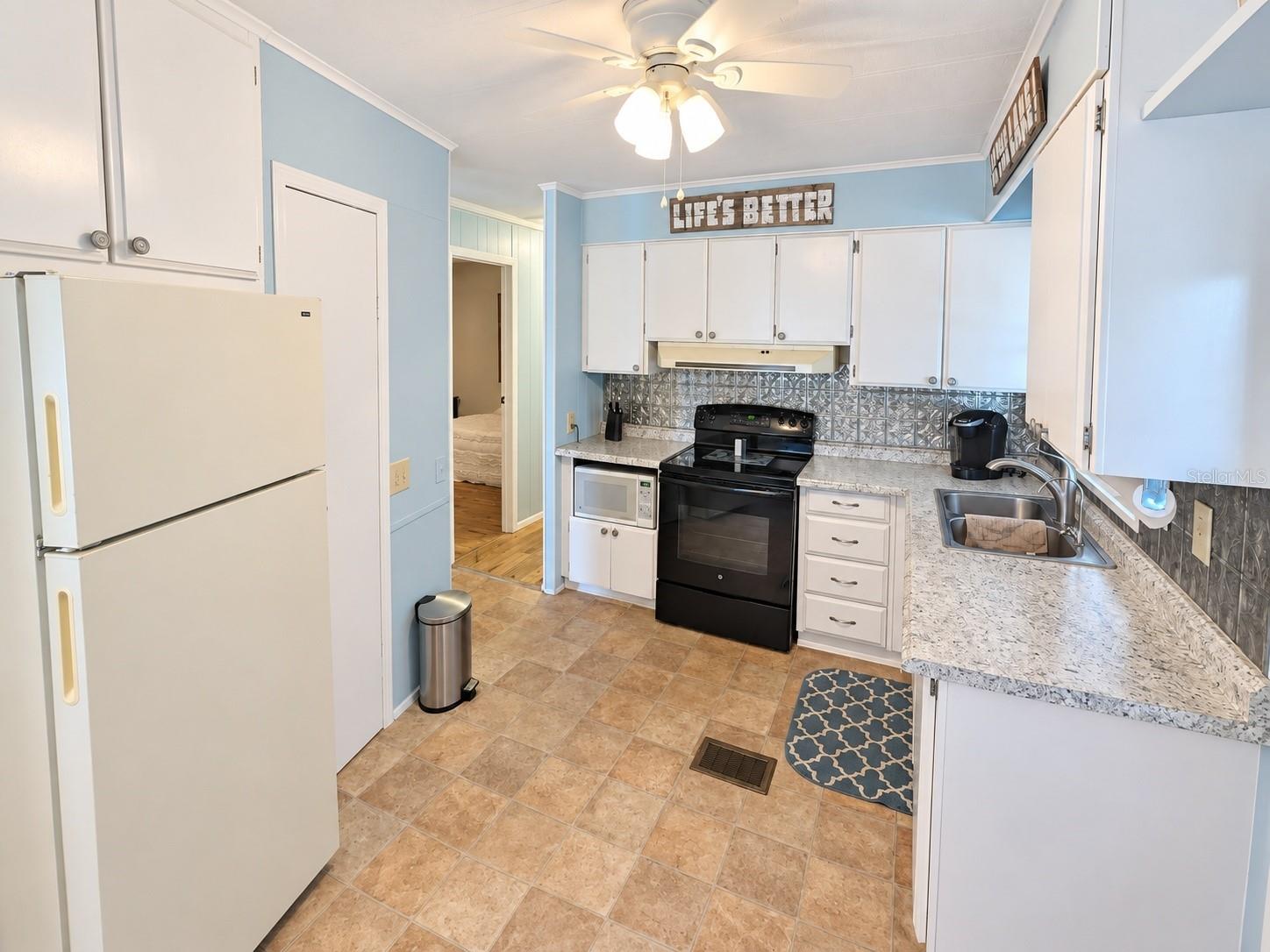 419 SINCLAIR CIRCLE