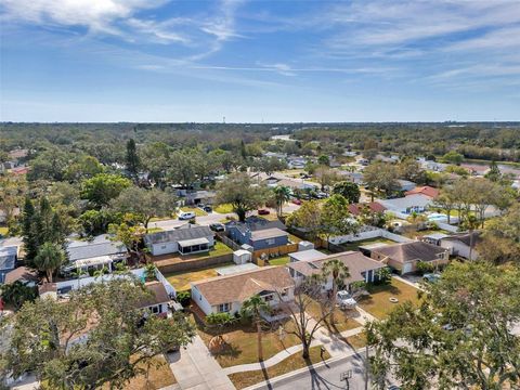 A home in SEMINOLE