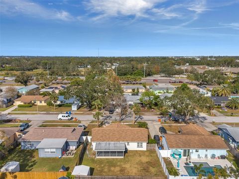 A home in SEMINOLE