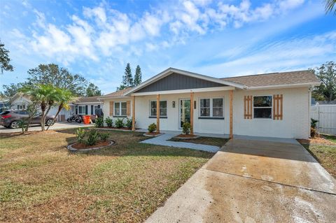 A home in SEMINOLE