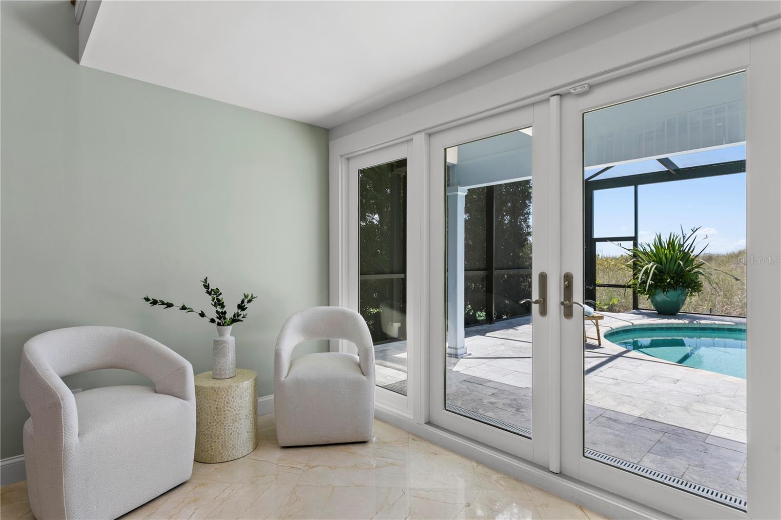 COLONIAL CORP REP - Residential