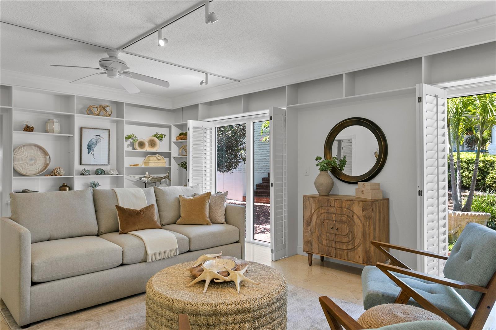 COLONIAL CORP REP - Residential