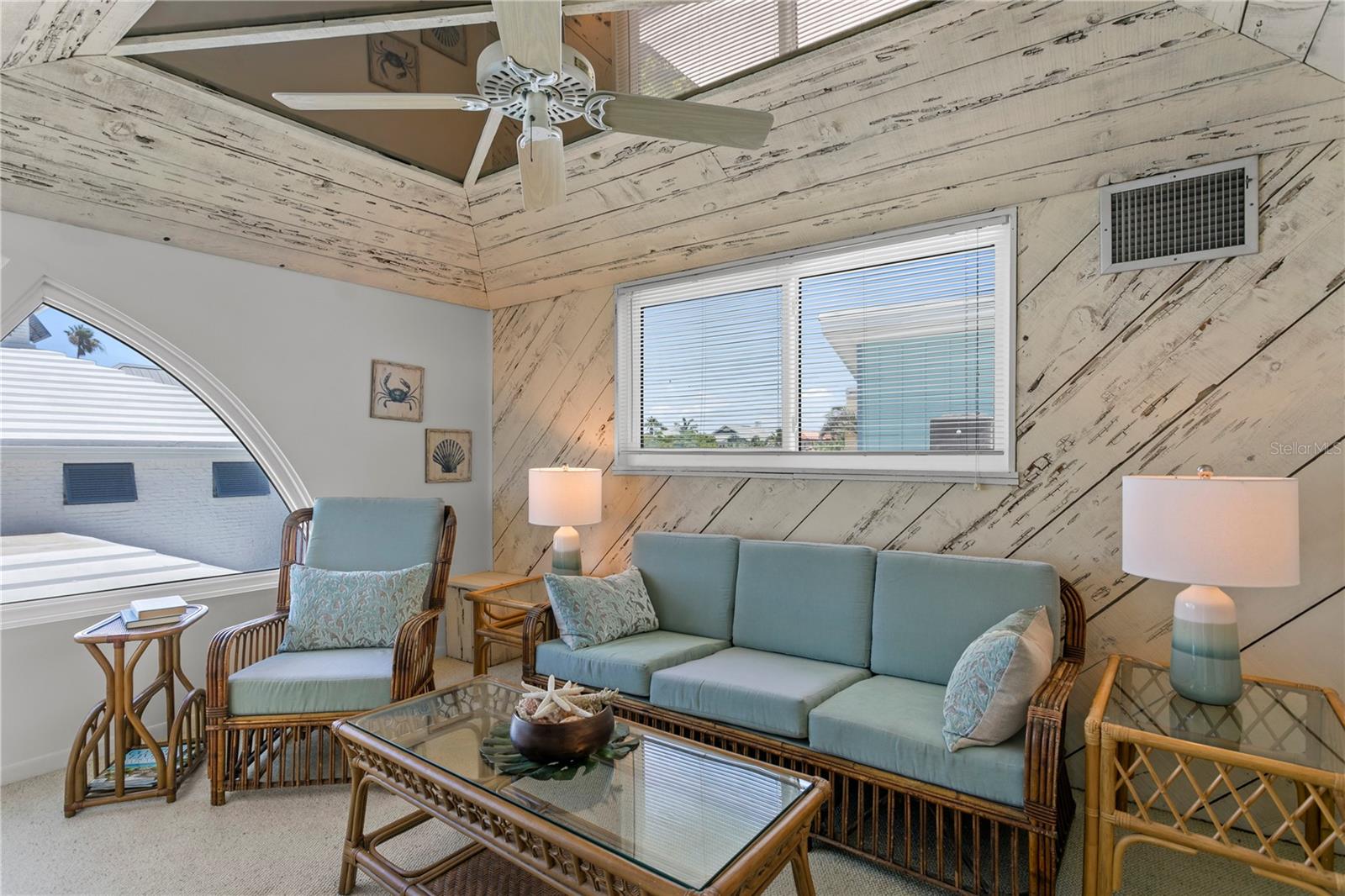 COLONIAL CORP REP - Residential