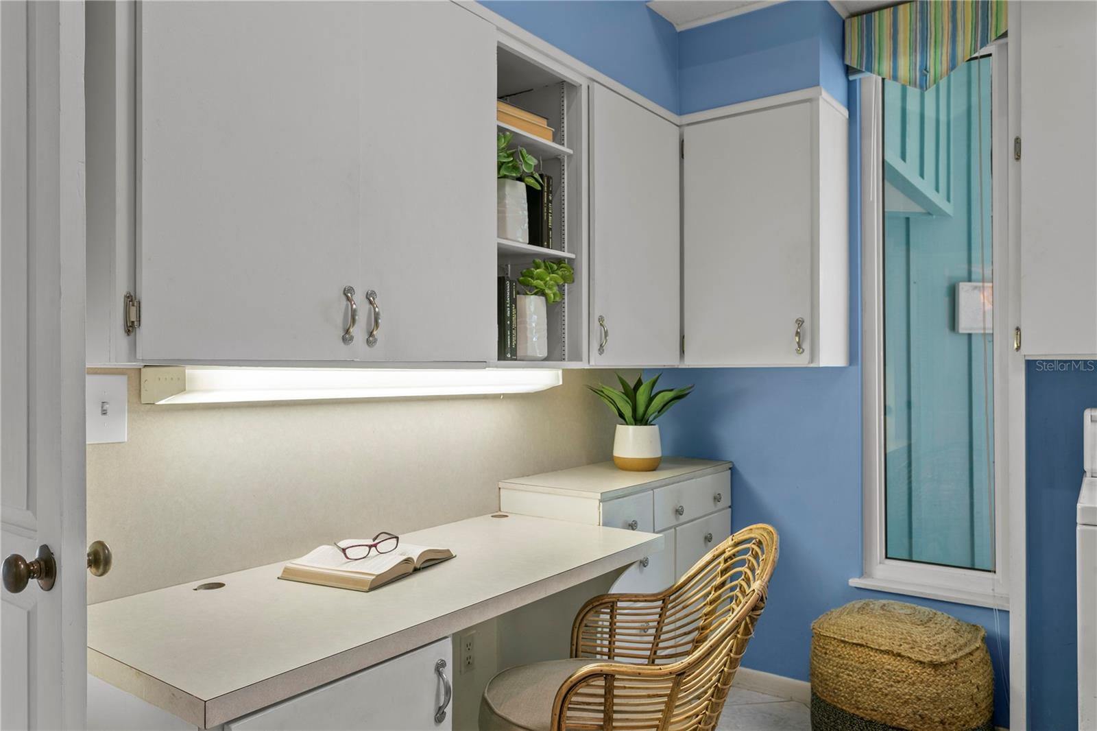 COLONIAL CORP REP - Residential