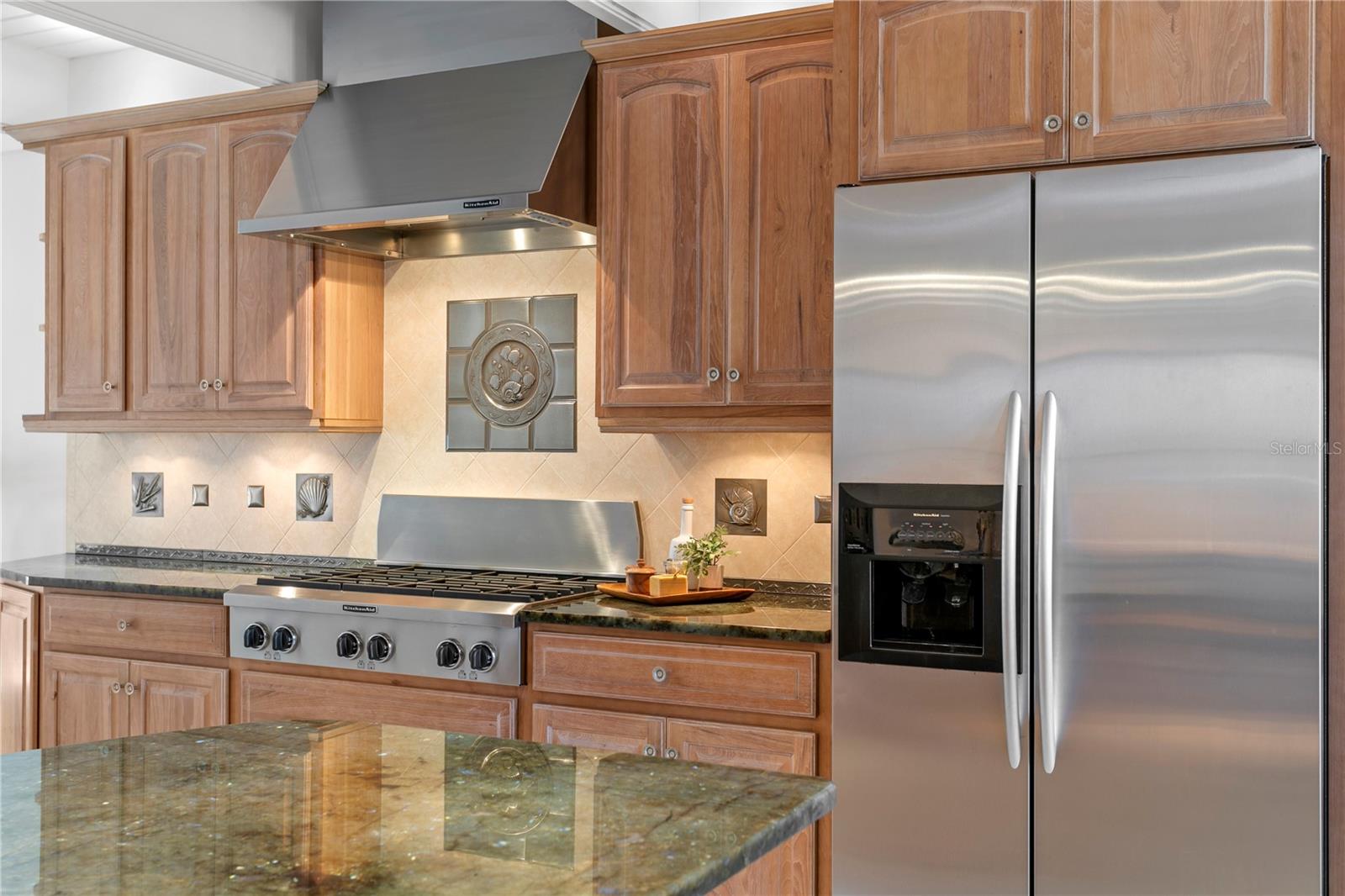 COLONIAL CORP REP - Residential