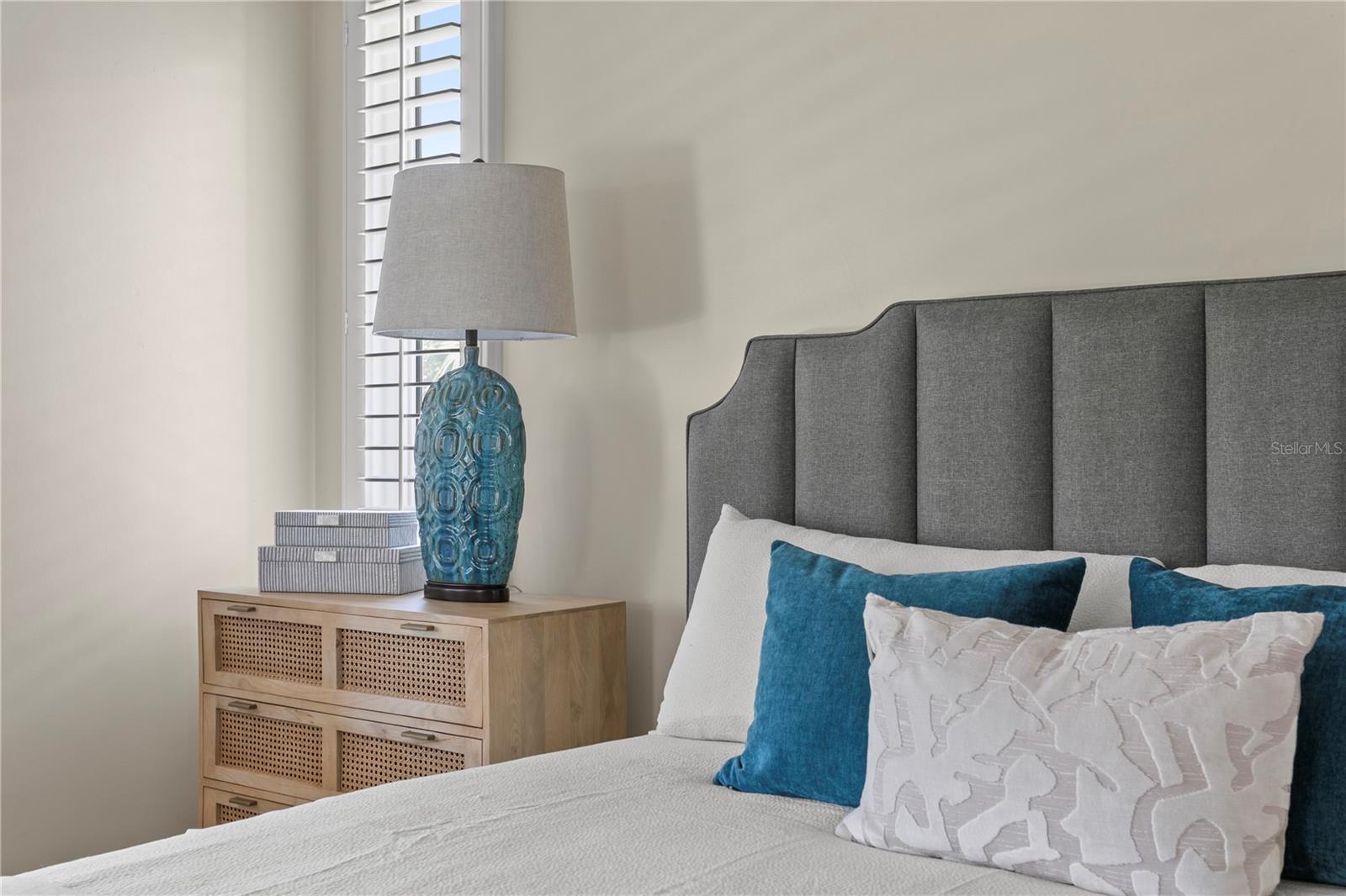 COLONIAL CORP REP - Residential