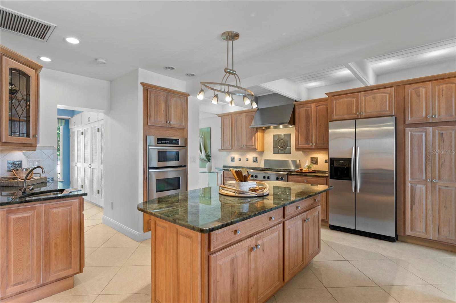 COLONIAL CORP REP - Residential