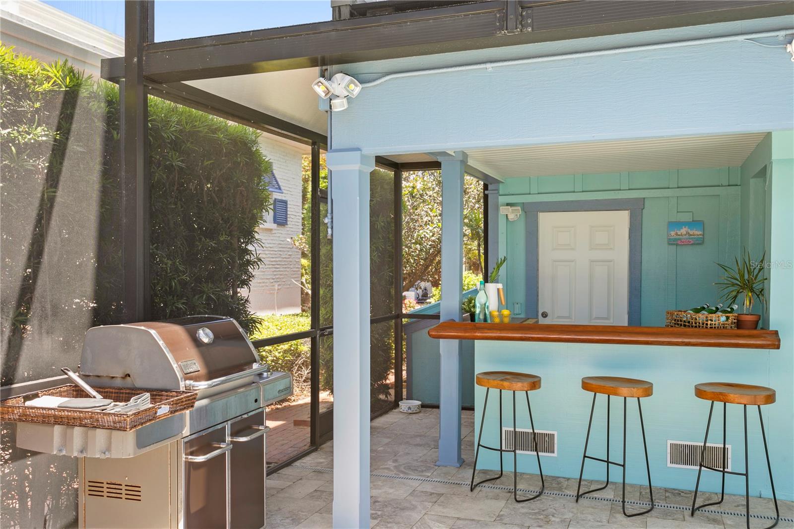 COLONIAL CORP REP - Residential