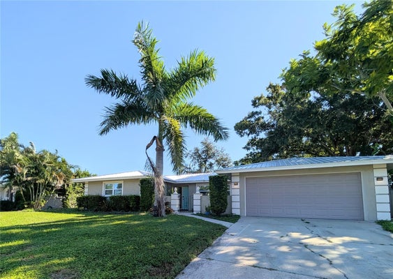 5749 BRITANNIA DR, SARASOTA, FL 34231 - Image f10f85fd47cbdf943e294a9d4edc5bfa/1934700292