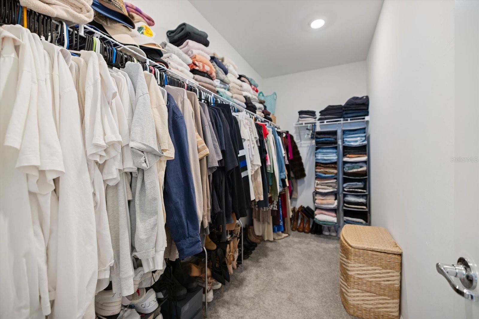 AVANTI/WATERSIDE - Residential