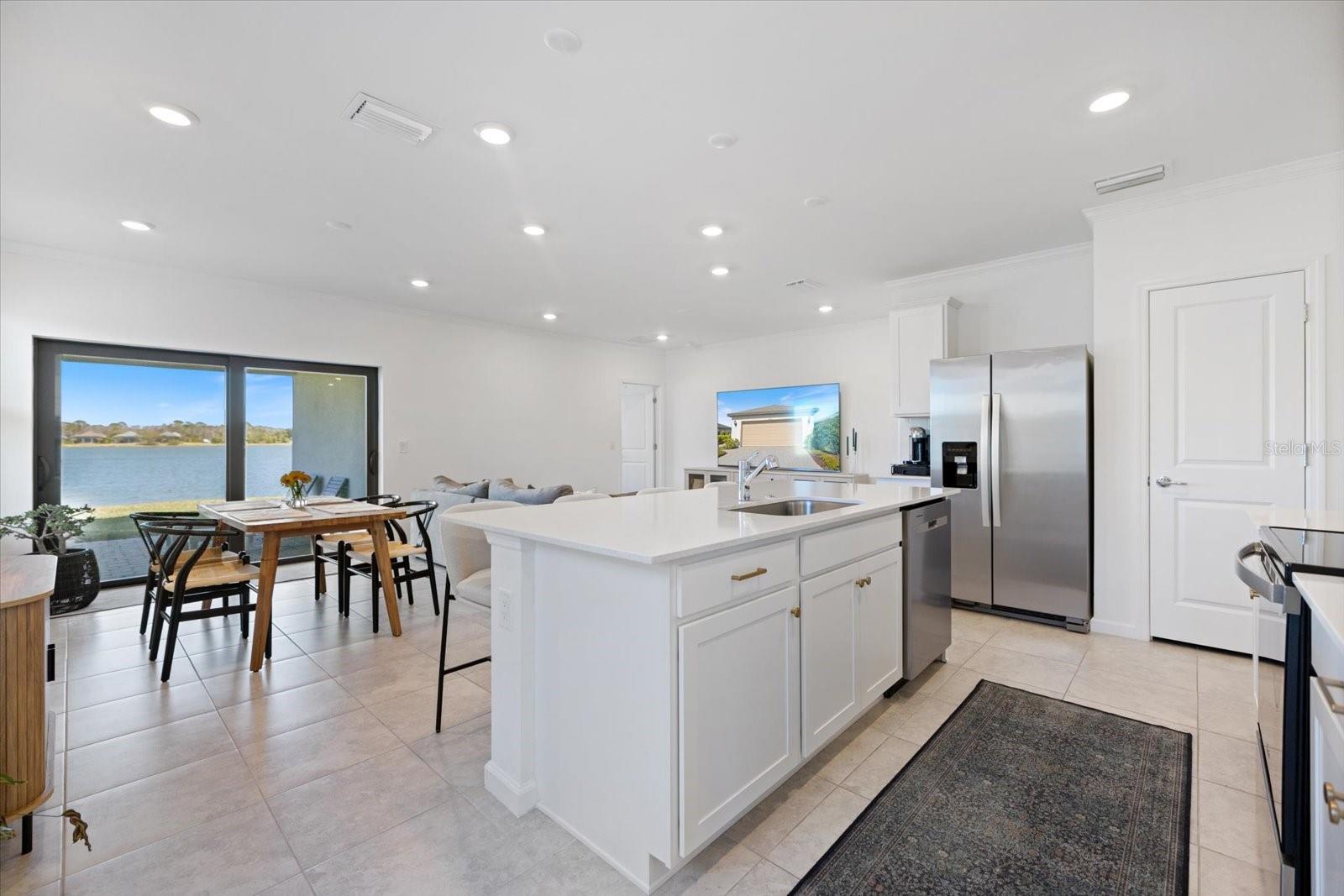 AVANTI/WATERSIDE - Residential