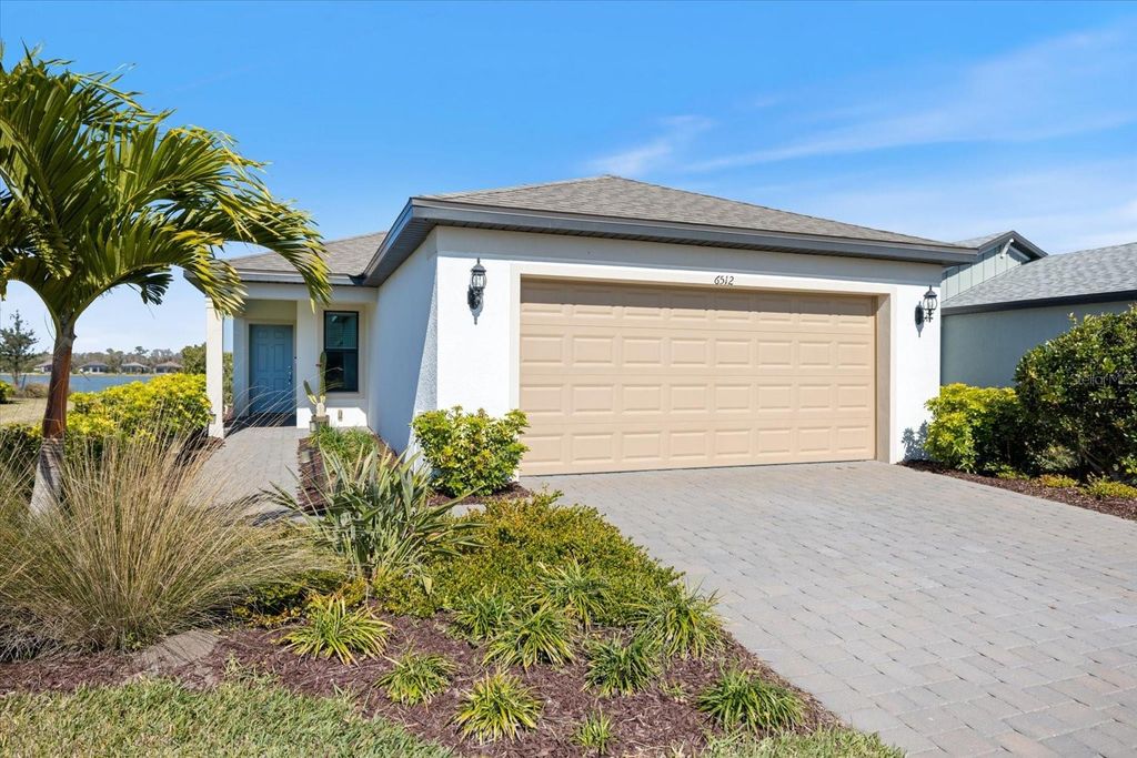 Photo of 6512 Silverstar Drive, Sarasota, FL 34240 (MLS # A4681825)