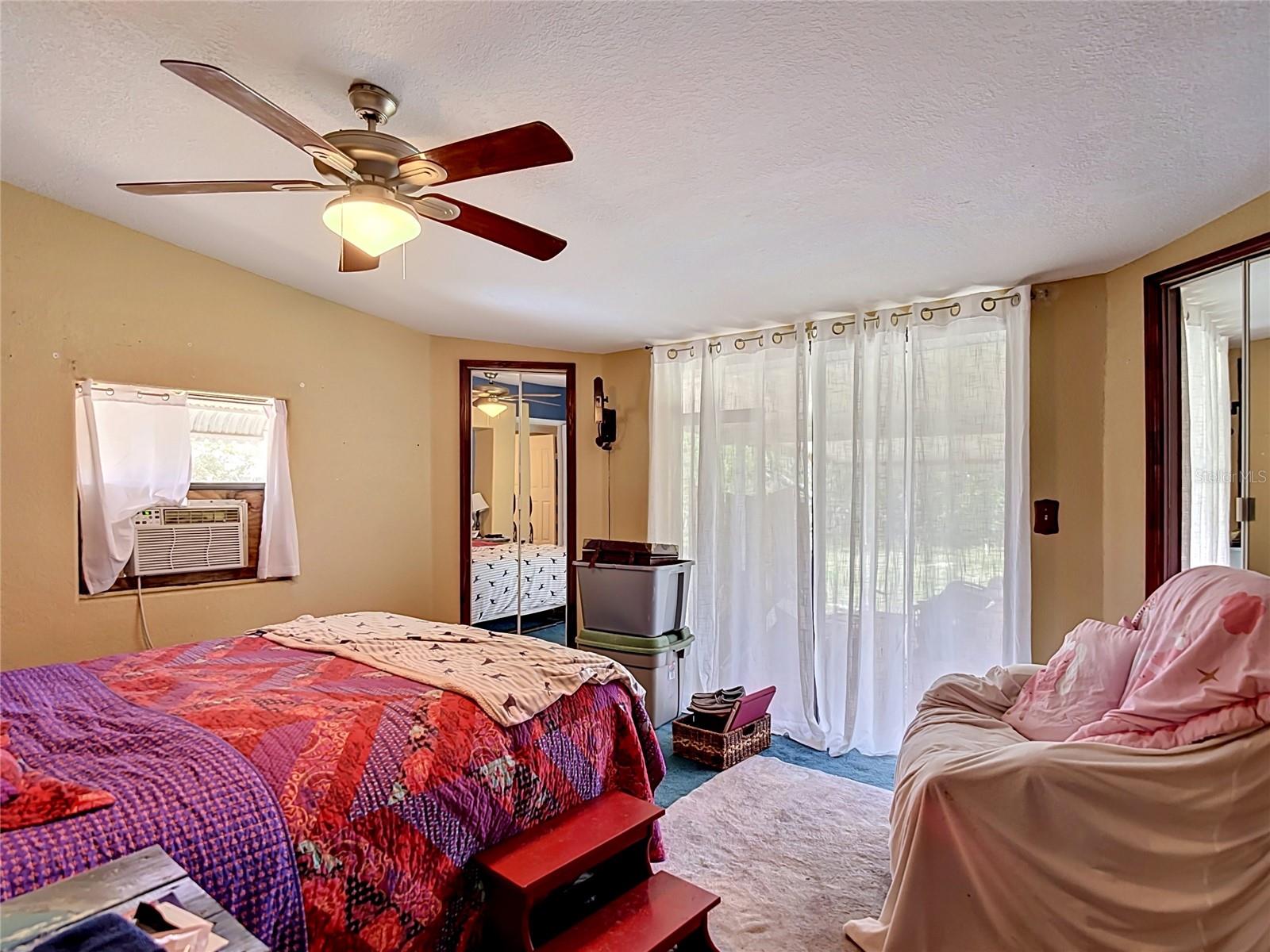 LEISURE HILLS - Residential