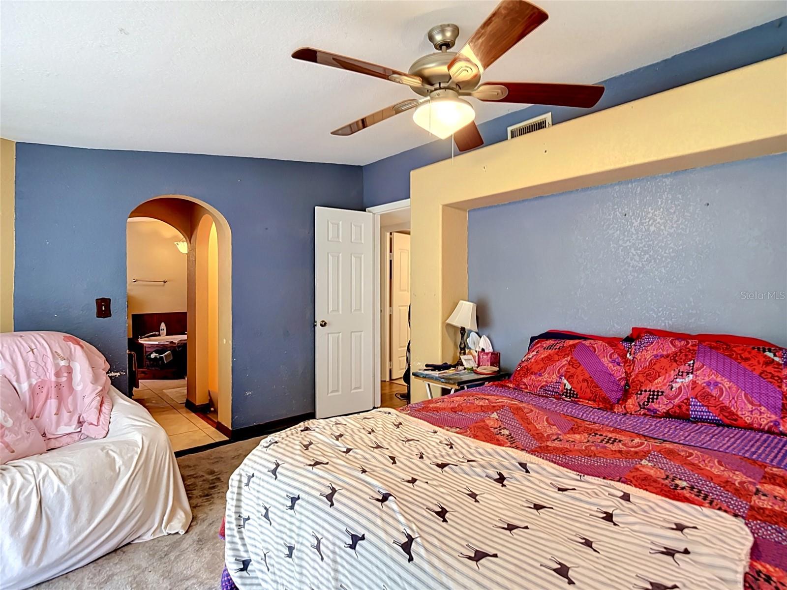 LEISURE HILLS - Residential