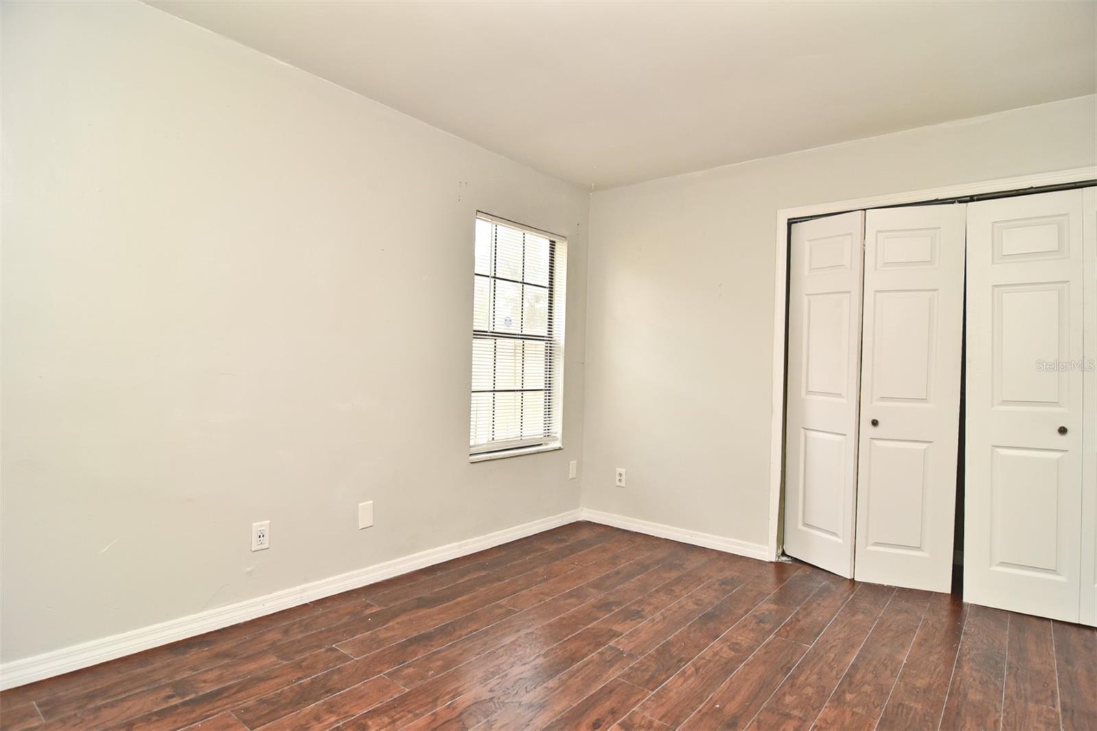 OAKLAND VILLAGE SEC 2 - Residential Lease