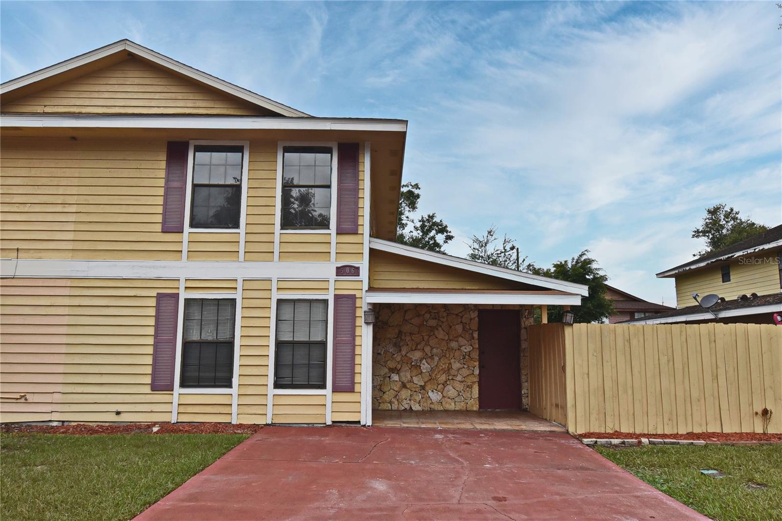 OAKLAND VILLAGE SEC 2 - Residential Lease